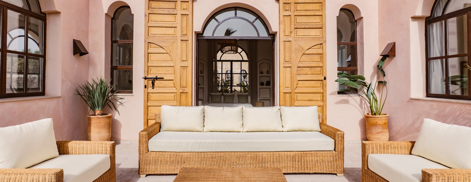 Le patio d'une villa du programme